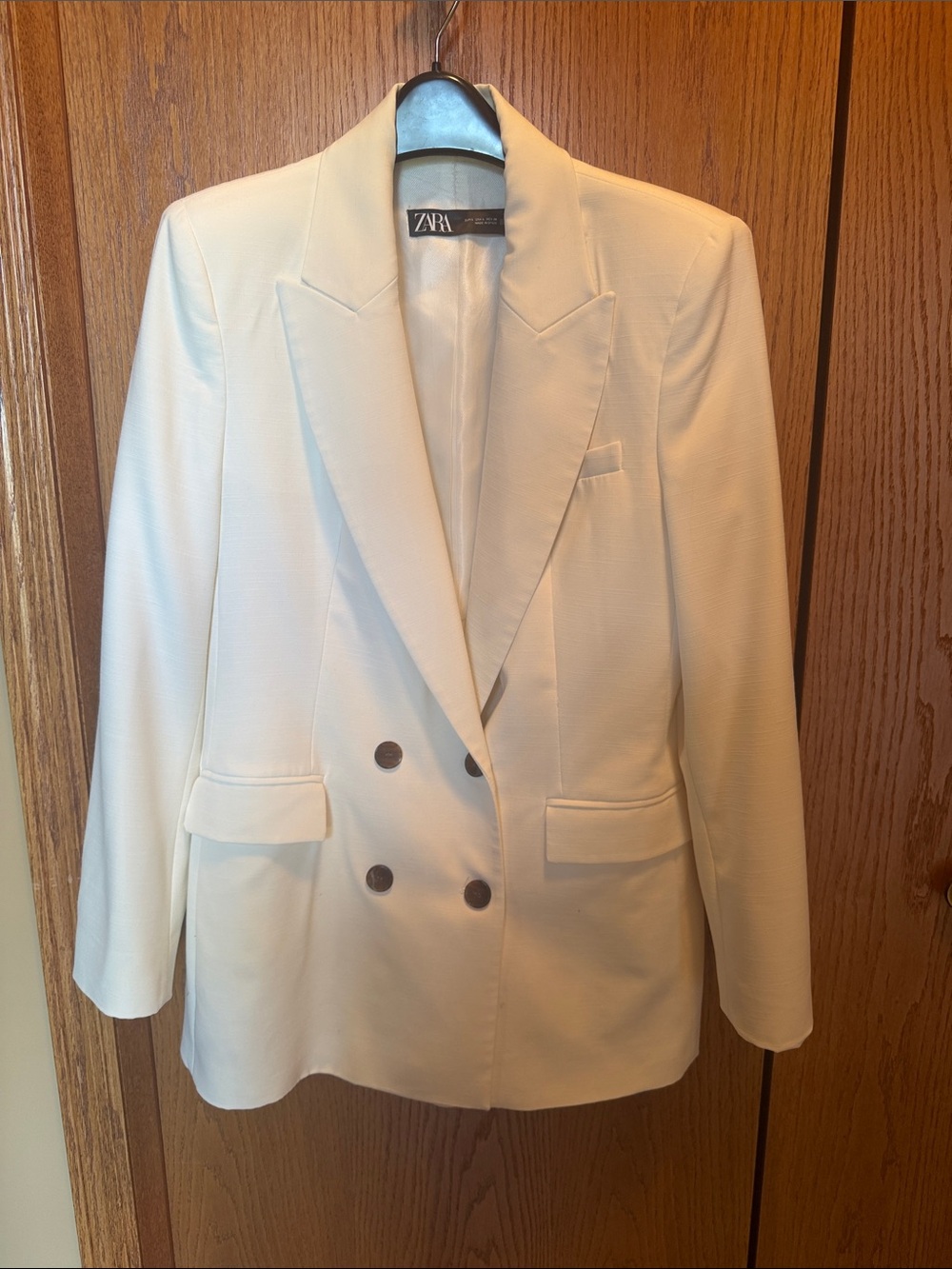 Zara Cream Double-Breasted Blazer with Notched Lapels